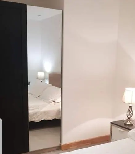 Jadwin Beautiful Room Share Toilet 2 People